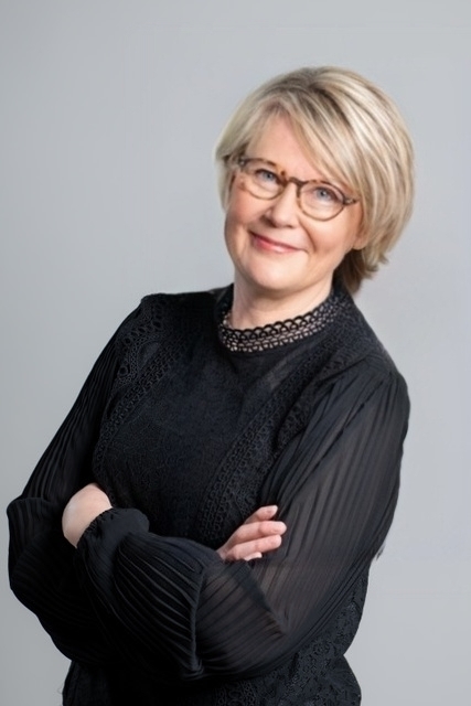 Camilla Ukkosen muotokuva